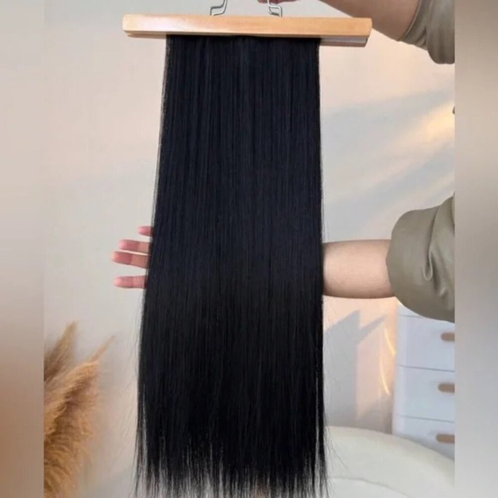 22 Inch Clip in Long Black Thick straight Hair Extensions -Human hair Blend
